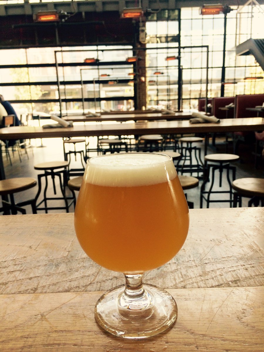 BluejacketDC's tweet image. Just tapped! Dominant Wavelength, our new double IPA brewed in collaboration w/ @OtterCreekBeer #dcbeer #beeroclock