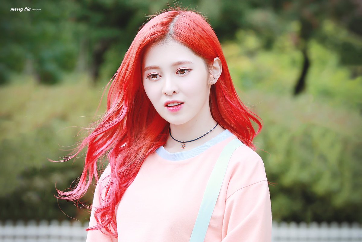 merrybin0713's tweet photo. 161021 막방 미니팬미팅 #다이아 #DIA #예빈 #백예빈
@dia_official 

내 인생의 여정에 
다홍꽃 향기를 열게 해 주신
당신

오늘도, 김용택 https://t.co/ZfZxYhvIz0