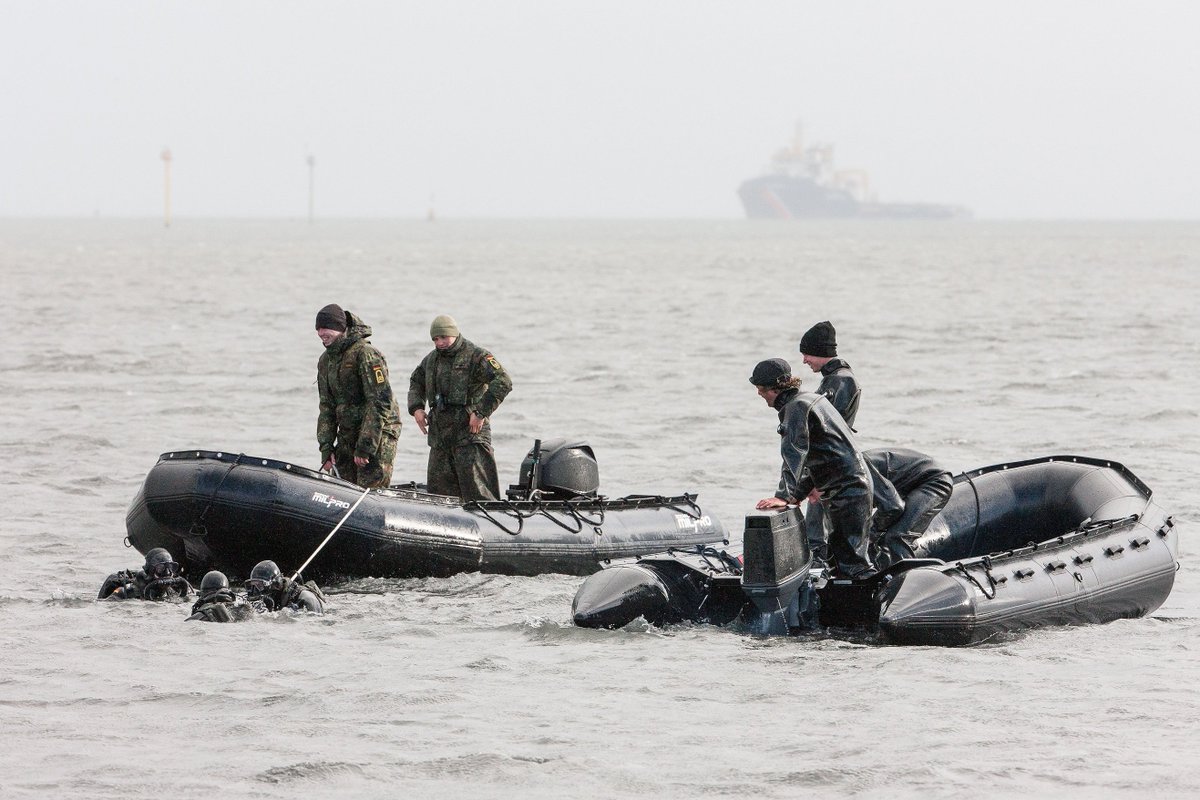 kon_marine's tweet photo. Marine traint #Duitse #Seebatallion in werkwijze Korps #Mariniers. Doel: een basis leggen voor #toekomstige, gecombineerde oefeningen. https://t.co/C5Gw03BeF6