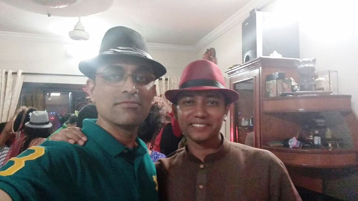 hr_shapers's tweet photo. #HRShapers #Diwali Party wid #Partygoer Wish u #HappyDiwali to all #Shapers #HappyDeepavali #ShubhDivali #ShubhDeepawali #Deepavali2016 #HR https://t.co/oaFMnvKwnq