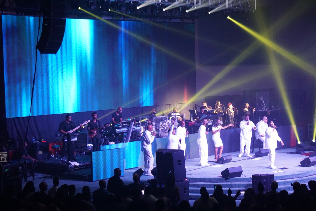 soundbridgeinc's tweet photo. Sound Bridge systems allow your production to experience quality PA audio with enough room in the budget to add @HiveLED Walls: 800-628-9084 https://t.co/c6WKIfIRhb