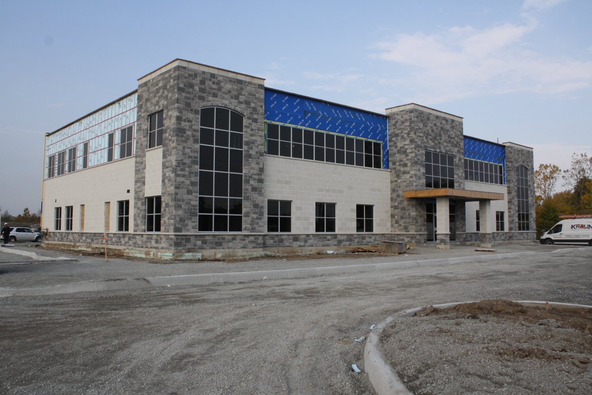 timbro_db's tweet image. Exterior finishes at Bertie &amp;amp; Clinton Mutual Insurance Company! #designbuild #masonry #Welland