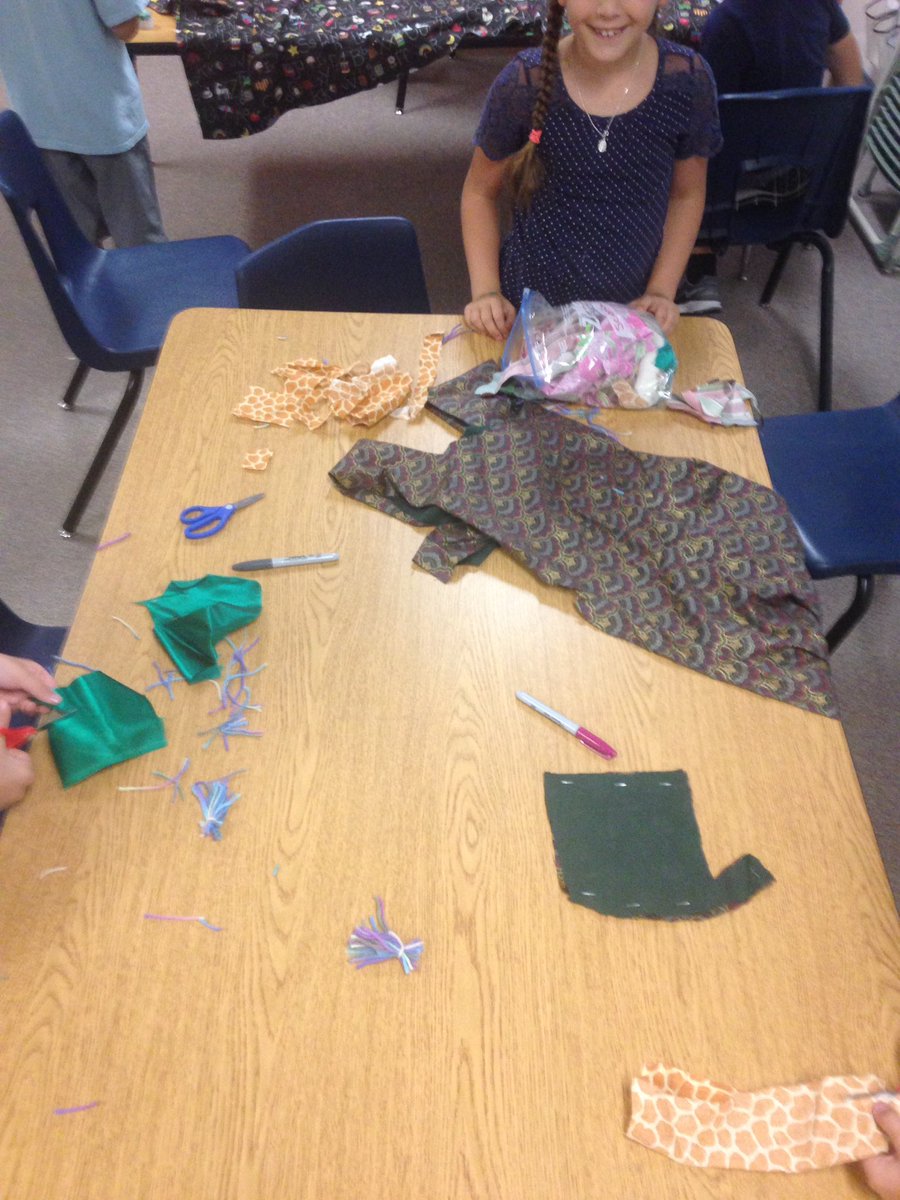 LisaCsScience's tweet photo. Today we discovered birds eating out tomatoes in our garden so in STEM Wars we are designing scarecrows #NOTtodayBIRDS #osestars https://t.co/4oAXE7Ka83