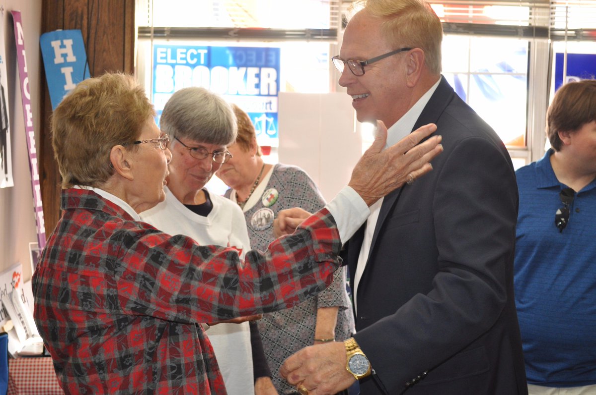 Ted_Strickland's tweet photo. There is just something about Marietta. It's great to be back with the Washington County Democrats just 6 days out from the election! #OhSen https://t.co/BXoQmWeTJ3