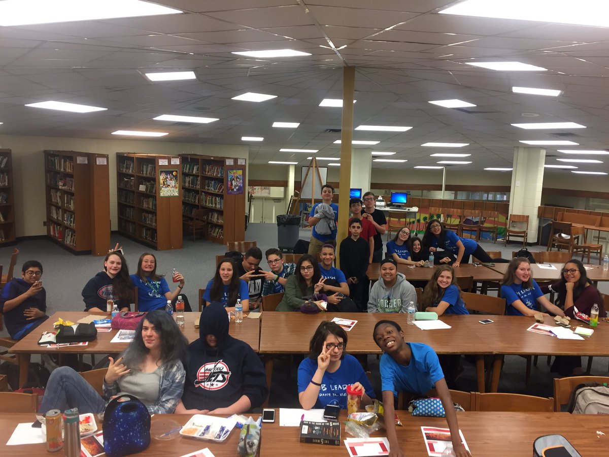CliffSnitgen's tweet photo. Just chilling with WEB Leaders after our meeting. Love these days! #djhweb2016 https://t.co/jeqUdWYURO