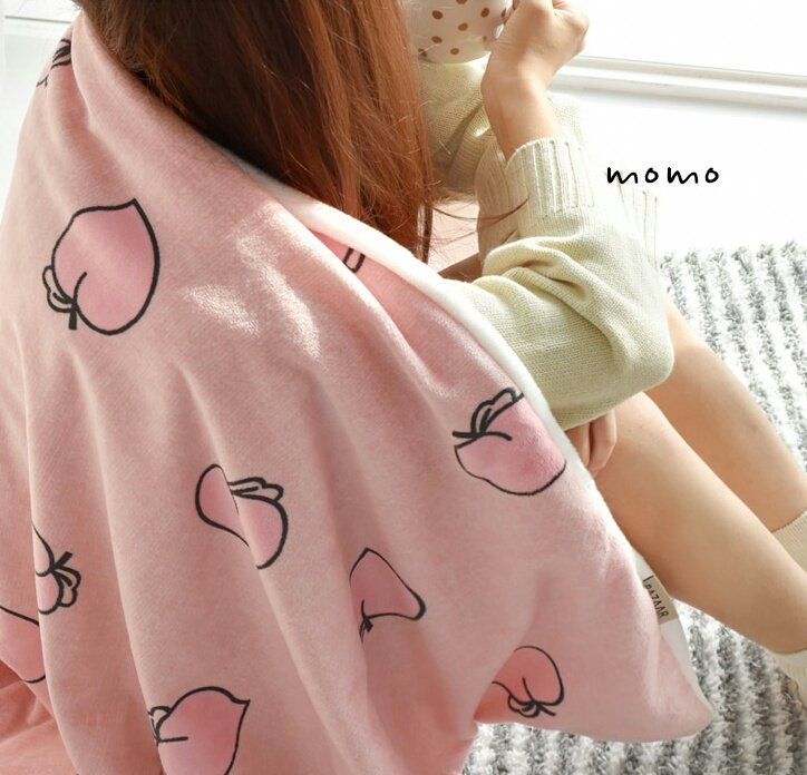 jinju_archives's tweet photo. PRE ● ผ้าห่มลูกพีช 🍑 Microfiber 
ขนาด 105 × 150 (cm.)
ผืนละ ฿950 (รวมส่ง) 
#ตลาดกัซ #ตลาดนัดอากาเซ @MarketGOT7  @got7_my https://t.co/hEeNLBvInW