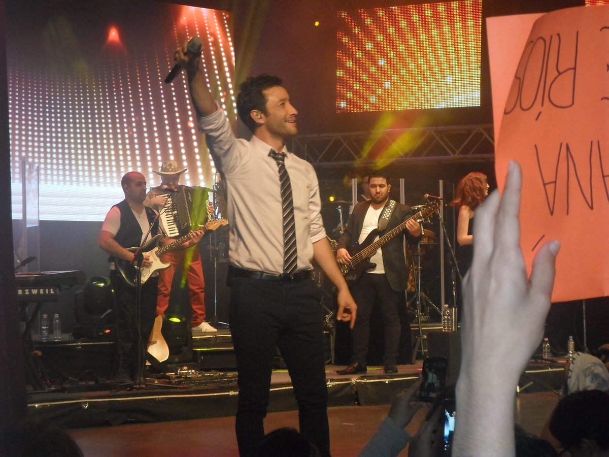 Antonelavergar6's tweet photo. @LucianoPereyra Amor a primera vistaa.!! enamorada desde q tengo cuatros años de este ser tan Maravilloso! Porque aun te amo <3 https://t.co/7iyHnqsaJf