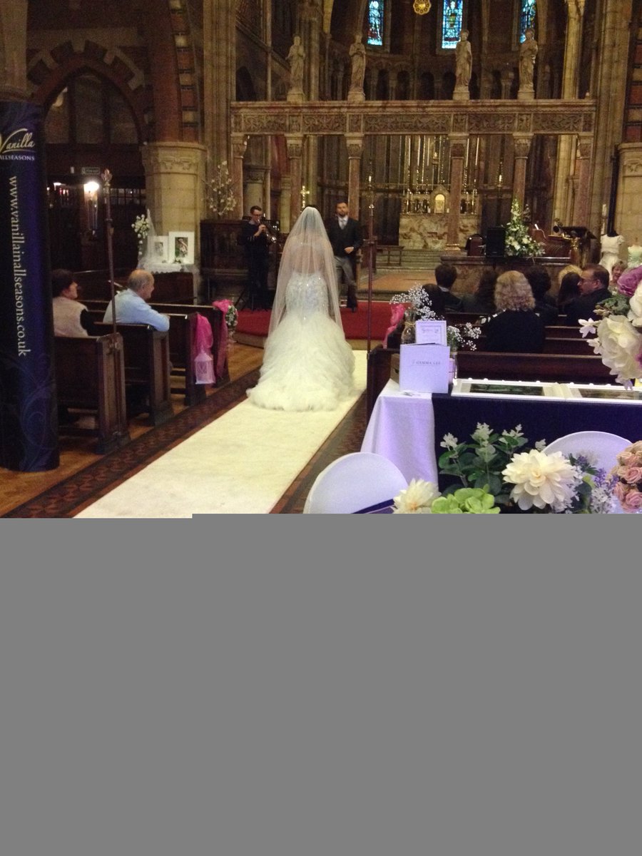 davedevents's tweet photo. Got a great shot of the catwalk @St_Elisabeths wedding fair at the weekend. Stunning #wedding venue in #Reddish, #Stockport. https://t.co/PAXurr38Hl