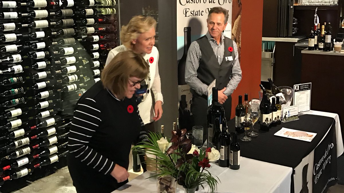 How are we going to taste all 400 wines at <a href="/RockyWineFood/">RockyMtnWineFoodFest</a> 🤕 Mary from <a href="/tomatofooddrink/">Mary Bailey</a> will show you how on <a href="/GlobalEdmonton/">Global Edmonton</a> Friday am!