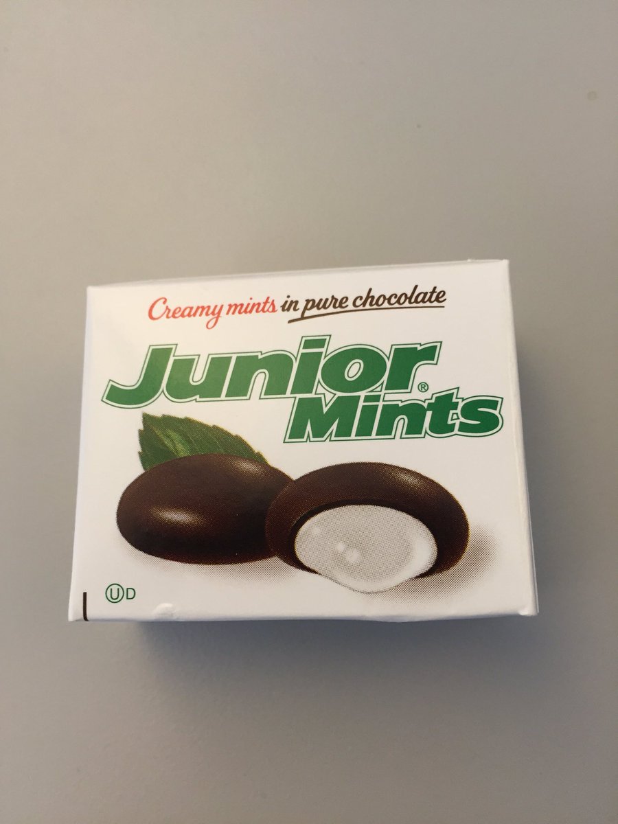 ProducersInBars's tweet image. Look what we got in our Halloween booty. @SeinfeldTV #VeryRefreshing