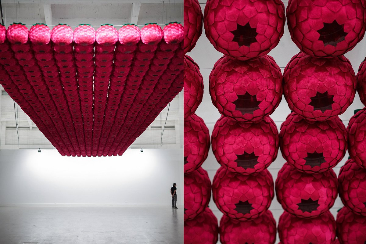 La instalación de la artista coreana #Kimsooja merecía un montaje dividido para no perder detalle de su trabajo en el @cacmalaga  #corea