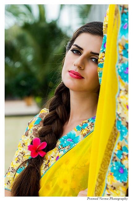 VarmPram's tweet image. Catalogue Shoot #canon #Catalogue #indiangarment #beautiful #model