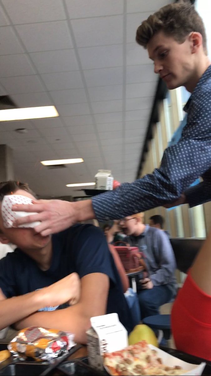 Jgarfield13's tweet photo. "Bro get the fuck out of my seat" https://t.co/Hy8lJ8BMXk