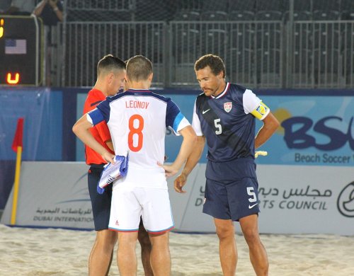 beachsoccerrus's tweet photo. Сборная России разгромила американцев, не оставив им шансов, 9:3! Поздравляем ребят со второй победой! #этопляжныйфутбол #beachsoccer https://t.co/CeOJkAlGq0