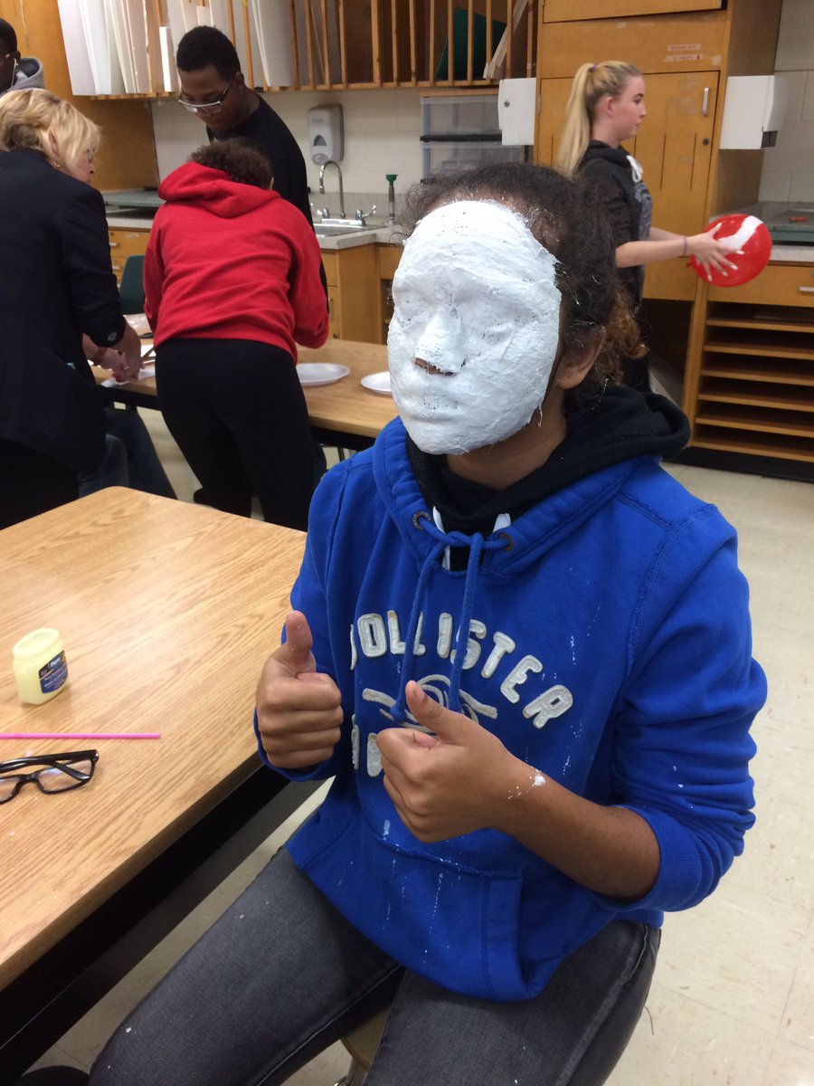 chinguacousyss's tweet photo. The masks we wear #outsidecircle @PALB2011 @Ching_English https://t.co/IkQkaAfcTC