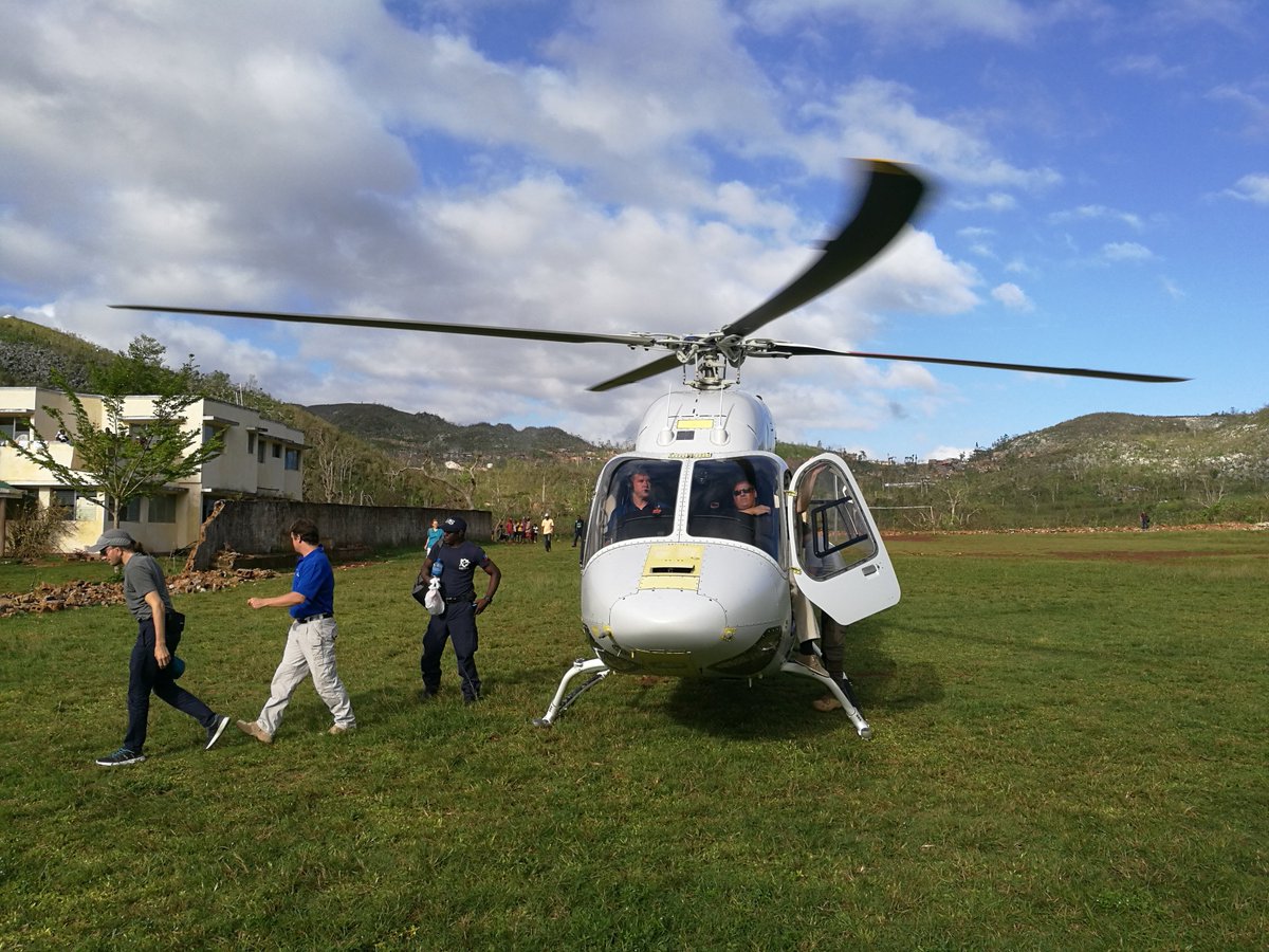 AirCargoNext's tweet photo. @AirlinkFlight, @BellHelicopter deliver relief to remote parts of Haiti amid cholera outbreak #HurricaneMatthew | https://t.co/fIXqxy0xBy https://t.co/Bzk3V1lpZc