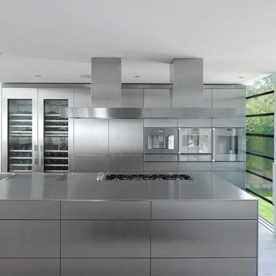 GProductsInc's tweet photo. A2: Or just use it for the ENTIRE KITCHEN! #Whoa #KBTribeChat #ConstantlyCleaning https://t.co/6GQLVDbq3n