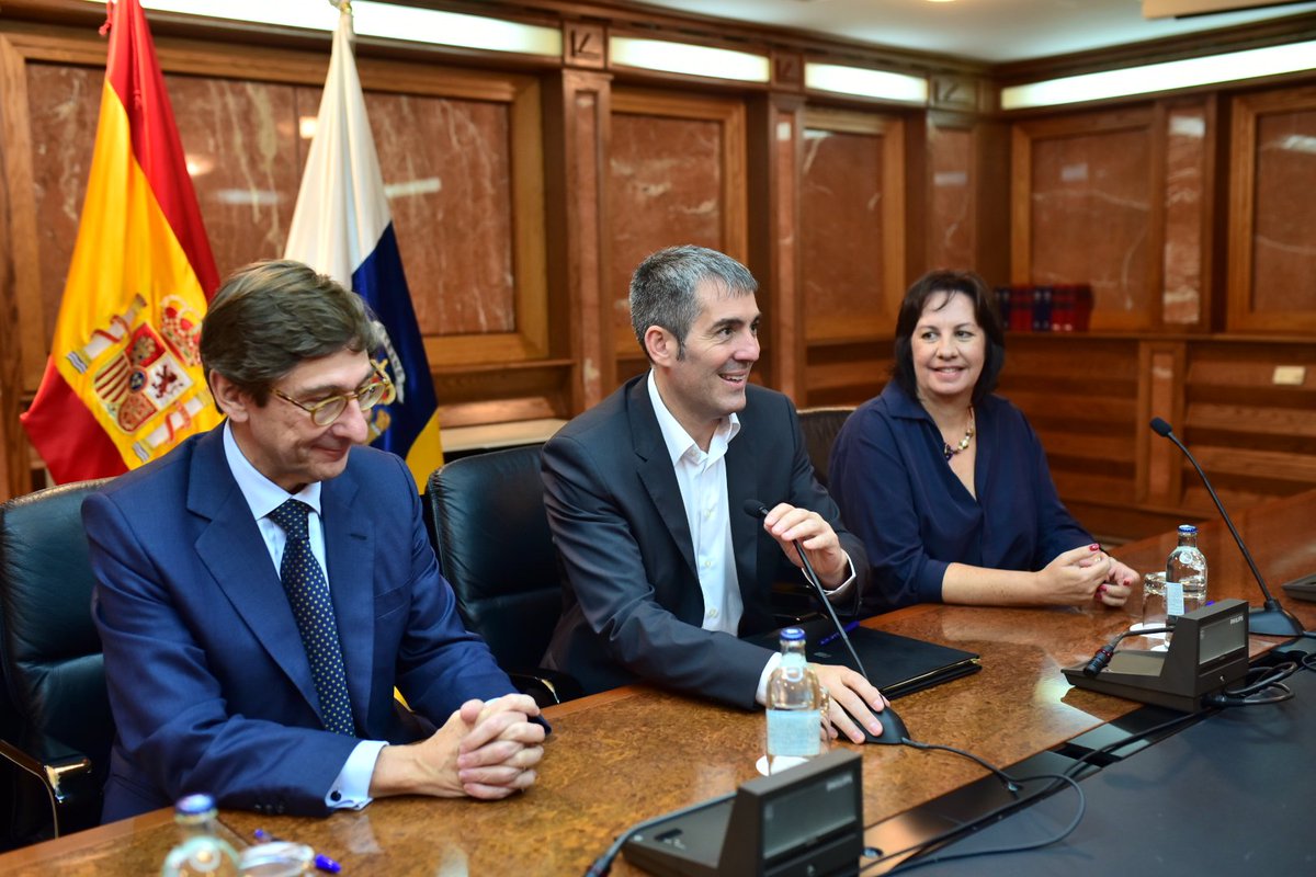 El #GobCan firma con <a href="/Bankia/">Bankia</a> un convenio marco de colaboración para el desarrollo de la FP dual gobiernodecanarias.org/noticias/pre/7…