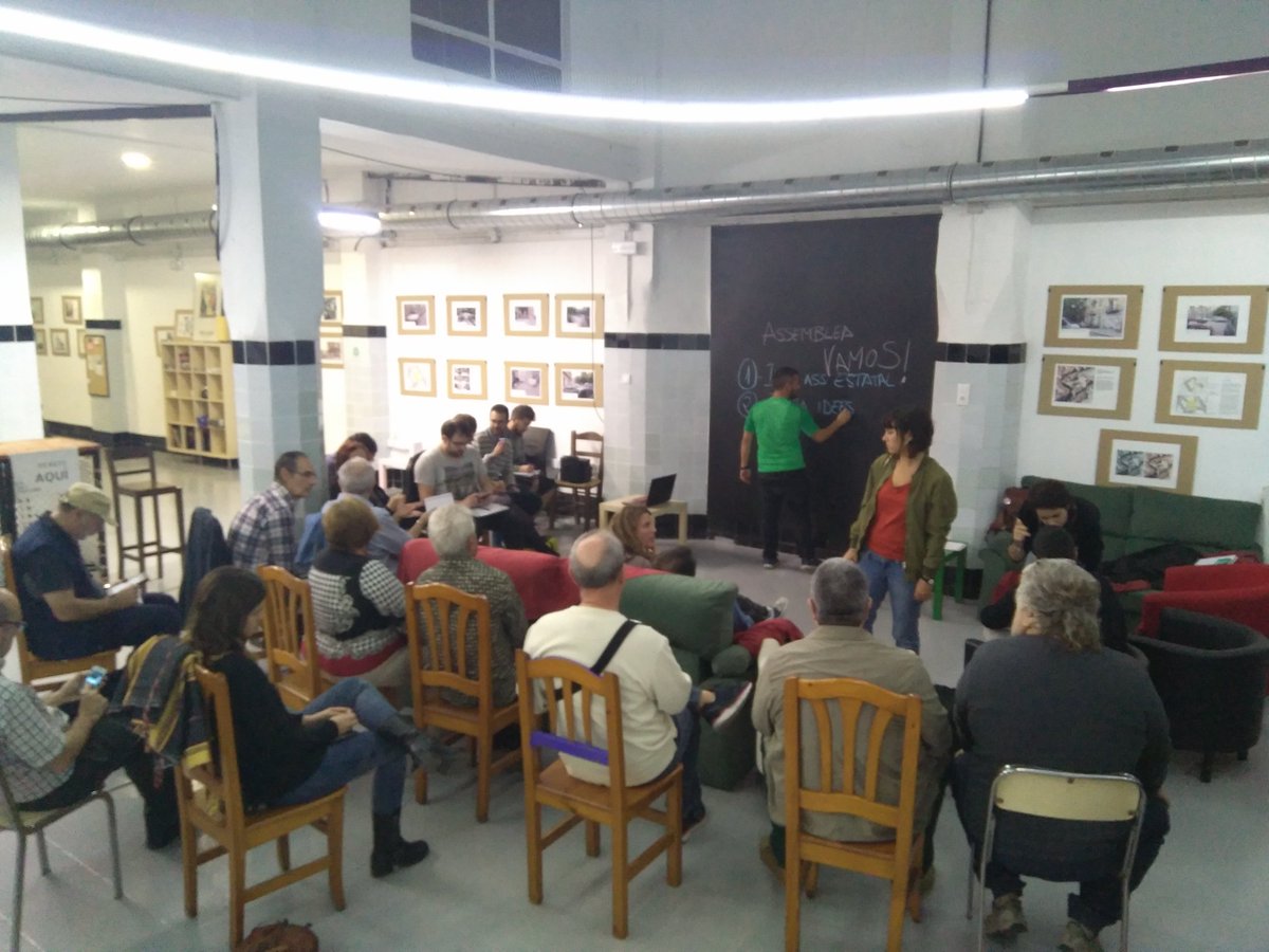 danielmargut's tweet photo. Preparant-nos per la II Assemblea de Vamos València!! @VamosOfic a la @MoradaValencia #LluitarCrearPoderPopular #FraternitatEntrePobles https://t.co/baFdjd2h9m
