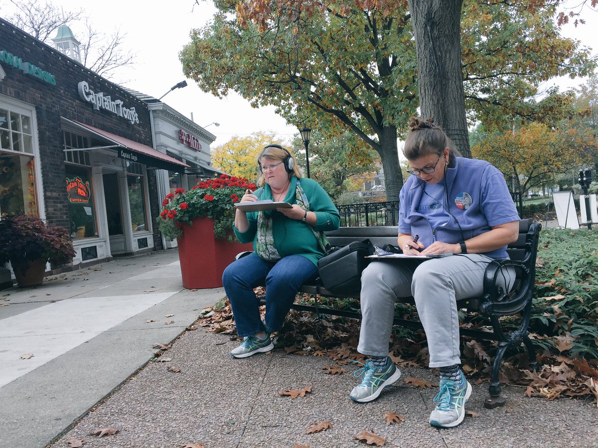 olesund's tweet photo. Surprisingly warm day in Cleveland Heights. Perfect weather to #CallOhio about #OHVotesEarly #OHHillYes @HillaryforOH https://t.co/jXAziQh8C7