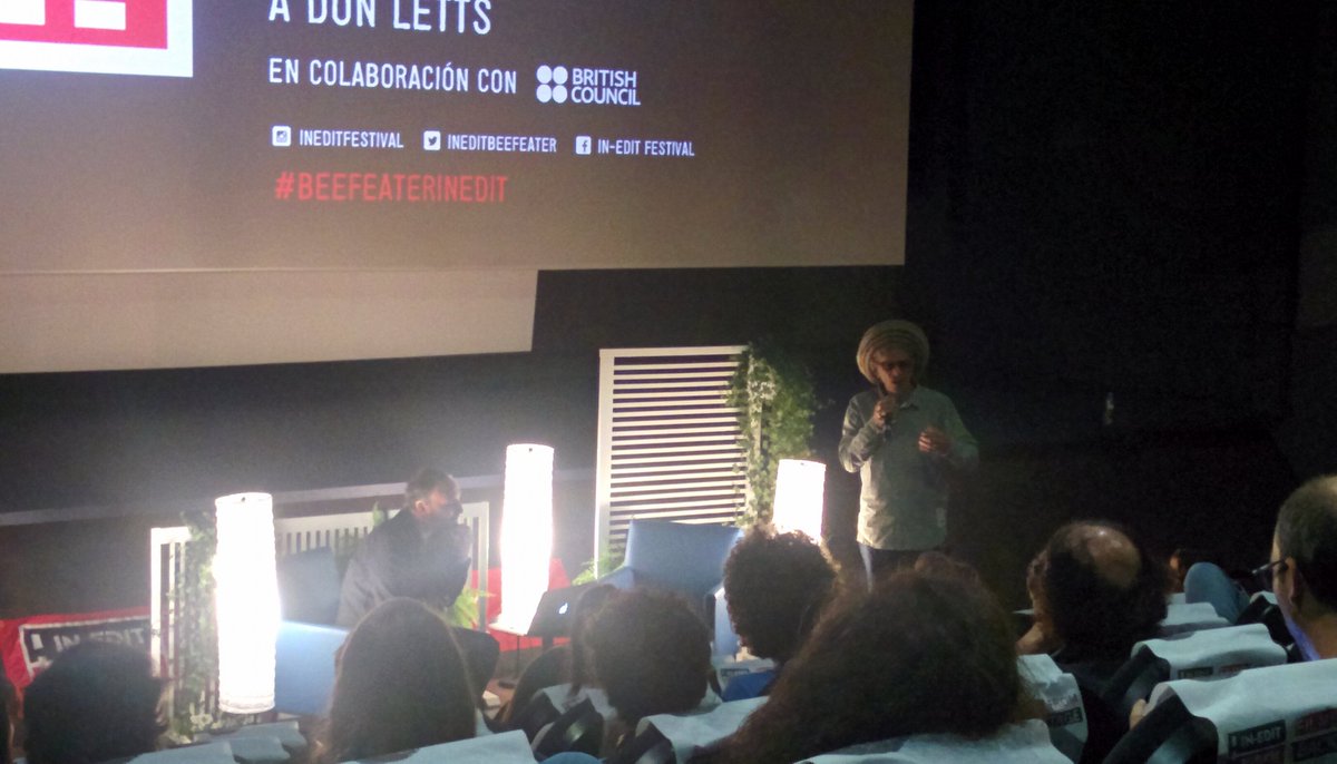 YulianaVK's tweet photo. #AttitudeSession de @ineditbeefeater, @JoanPonsPinac 🎆 charla con @RebelDread, va x @SotanoRadio3 @ComoLoOyes_R3 @santiagoalcanda y más...💓 https://t.co/7B1xphXyzR