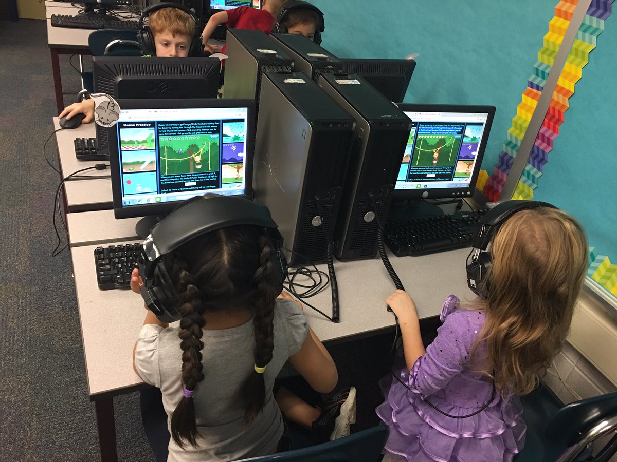 MsGaryKinderTec's tweet photo. We have mastered using the mouse. We can single click, double click, and drag things with our mouse!π #MouseMastery #KinderTech #Liberty https://t.co/oA60cHNzqs
