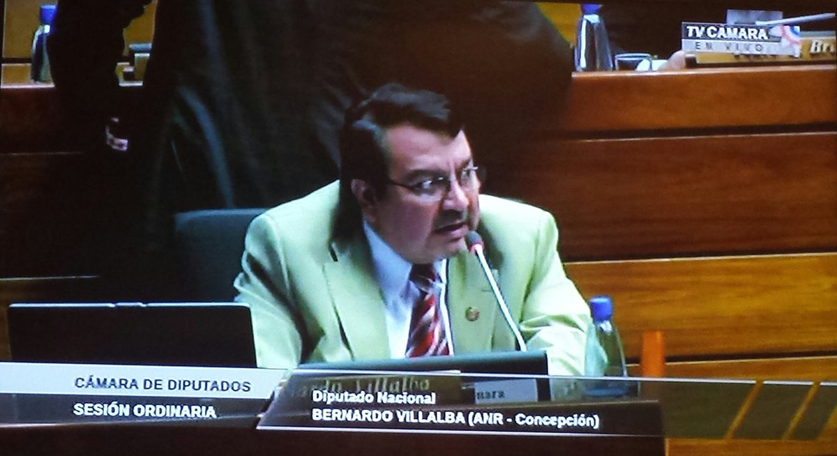 LaloVillalbaPy's tweet photo. En dos semanas apróx estaremos presentando Proy. que ofrezca solución a este problema social #EscribanosSinRegistro https://t.co/PMix2H8QOz