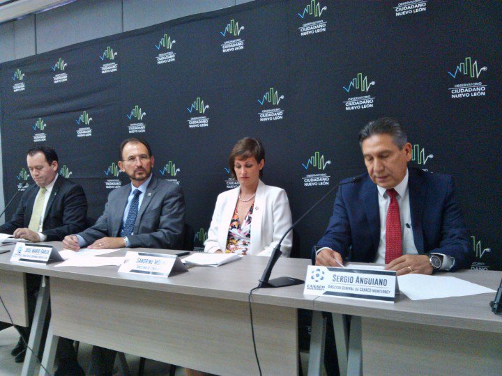 CCivicoNL's tweet photo. Vemos una degradación de la seguridad en los preimeros 9 meses de 2016: @ObservatorioNL @Cicmty @canacomonterrey https://t.co/j69NS0NZlN