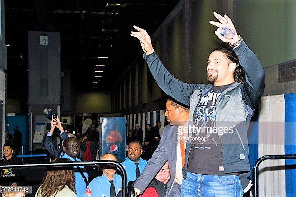 LeeshaNDessy's tweet photo. #Roman #ALWAYS #SharesHISLuv #WithHis #EMPIRE @WWERomanReigns @romanreigns568 @shady926 @airstream52 @Rockfan_86 https://t.co/IWpFo28vf1