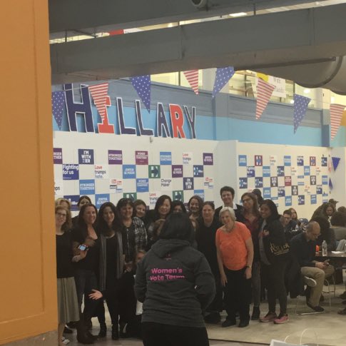 Oliverdirtyb's tweet photo. If you haven't been down to 50 broadway yet, you should! So much support for @HillaryForNY! 9am-9pm daily. @WiseWmn4Clinton stopped by! https://t.co/yHJiESsQDp