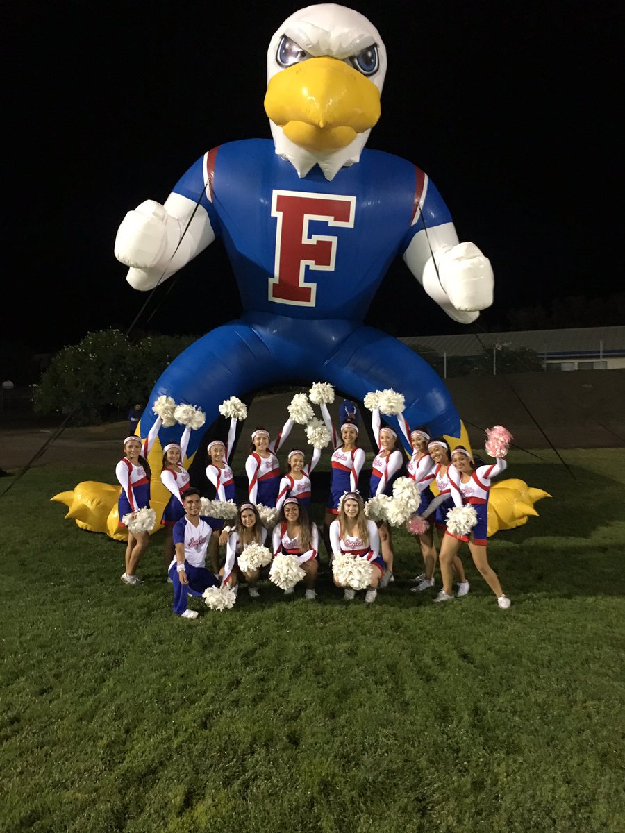 FhsEagleCheer's tweet image. Reflecting upon senior night❣️ We love our seniors🎉