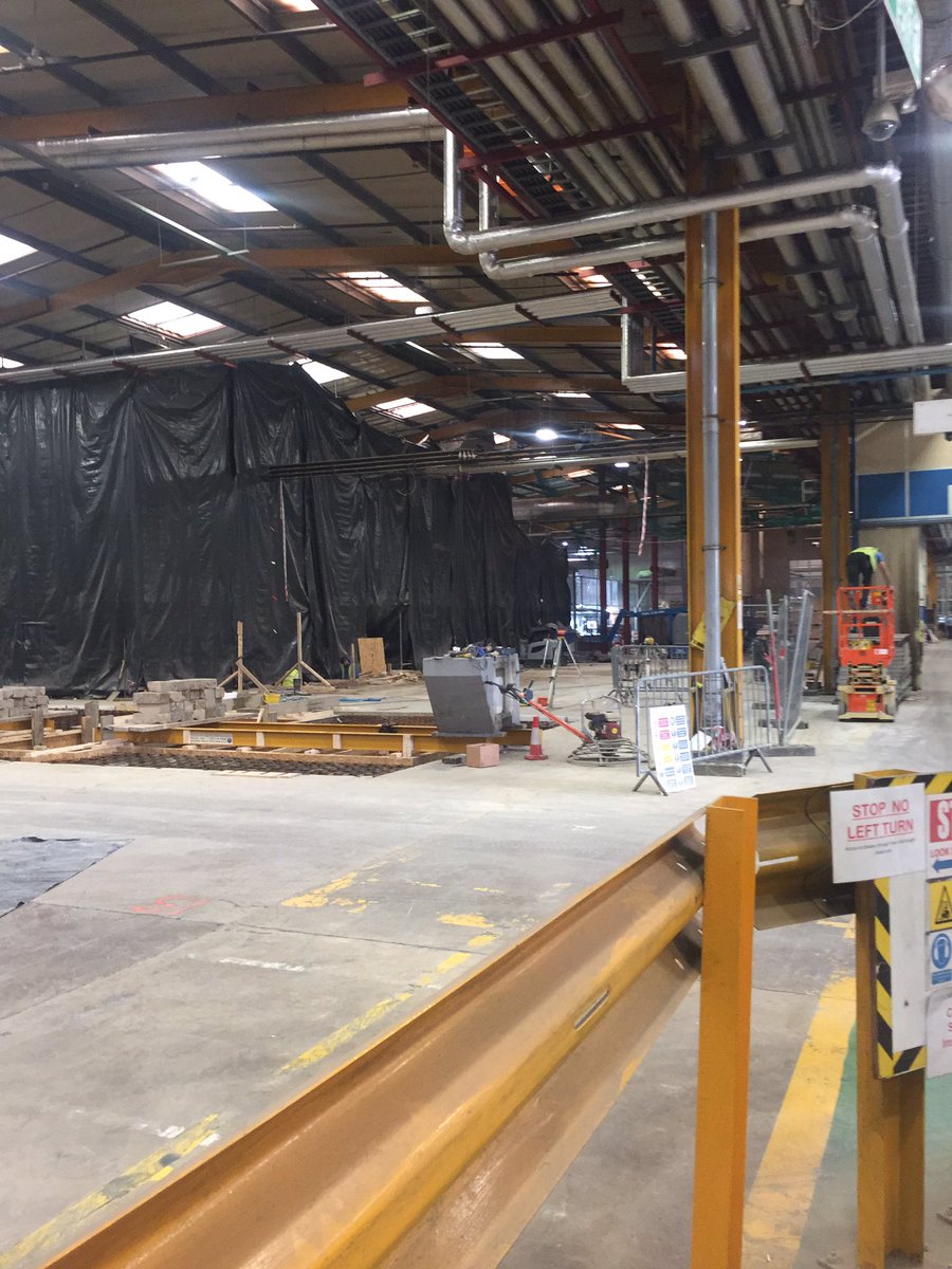 YMChantry's tweet photo. Final bit of concrete to go down @YMChantry then on with the installation! https://t.co/Zva14bCe4P