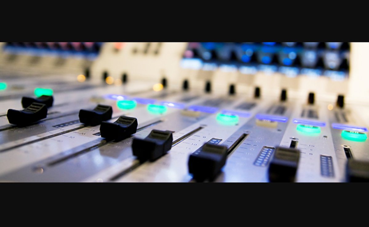 full_frequency's tweet photo. What do you want to hear? Tweet us your request using #FFRequest and we'll play it! #radio #request #music https://t.co/95ZIqUutmh