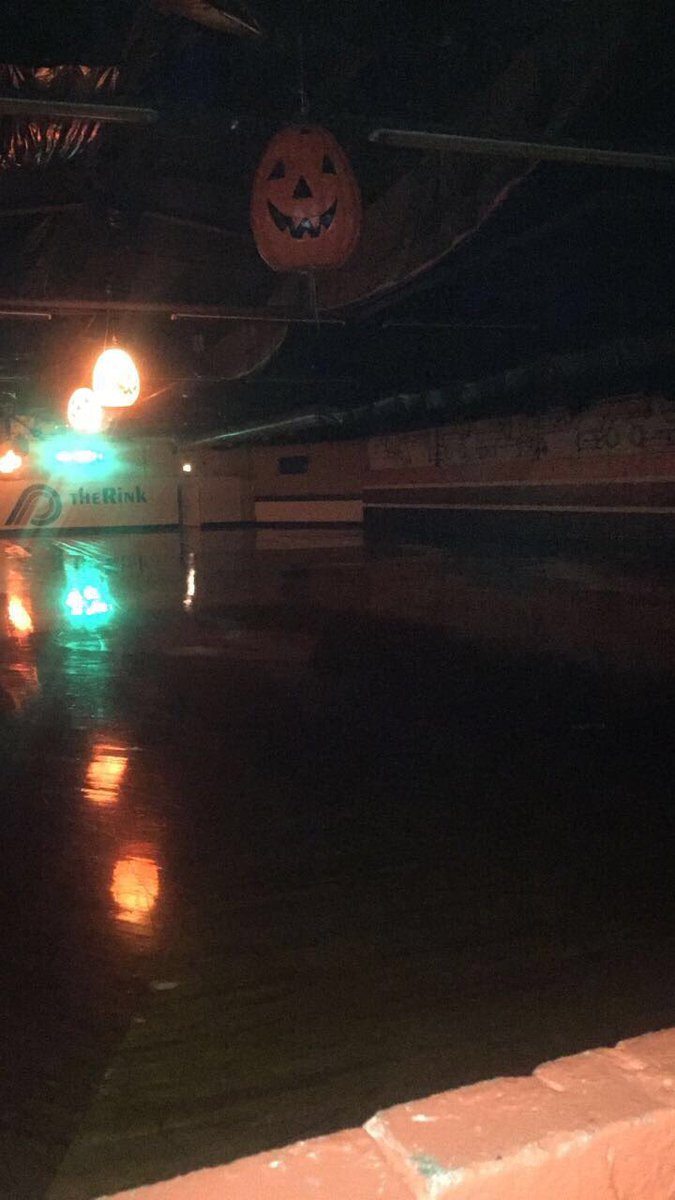 Shimmy_Nupetron's tweet image. We have to take it back! 

Nupes juKe Jam wait on it..... 87th @ the rink.

👁👁