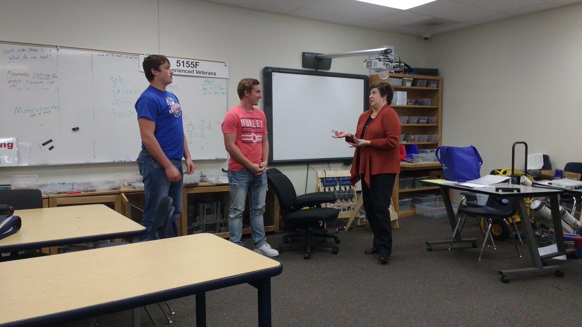 B_Dub2155's tweet photo. College Prep students taking part in a budget game. #howmuchdidIspend #betterbudgetskills https://t.co/2XhVnMPCVa