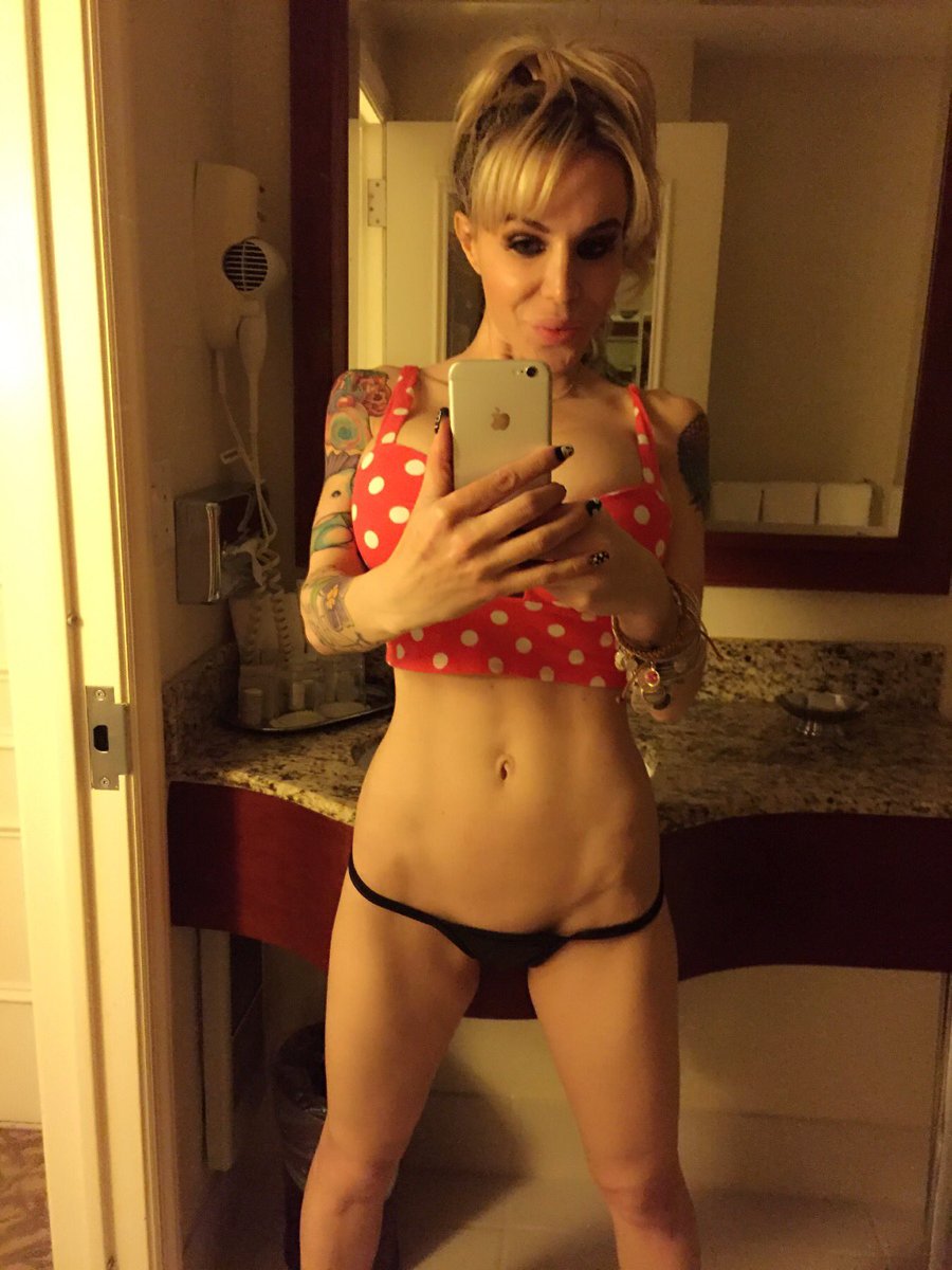Xdellgamer1's tweet photo. @Brazzers please make hardcore scenes of busty goddess @daniellederekxo with @DannyDxxx asap #ZZRequest https://t.co/FCht24rnY1