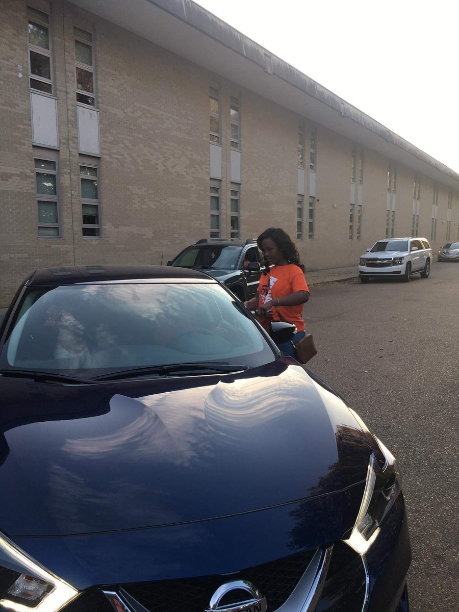 Cway_Principal's tweet photo. PTSA DriveBy @TheC https://t.co/BNxYFogkP2