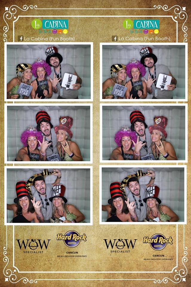 More from the #wowspecialist experience at @HRHCancun with #lacabinamexico #photobooth! #fun #photos #friends #weddings #cancun