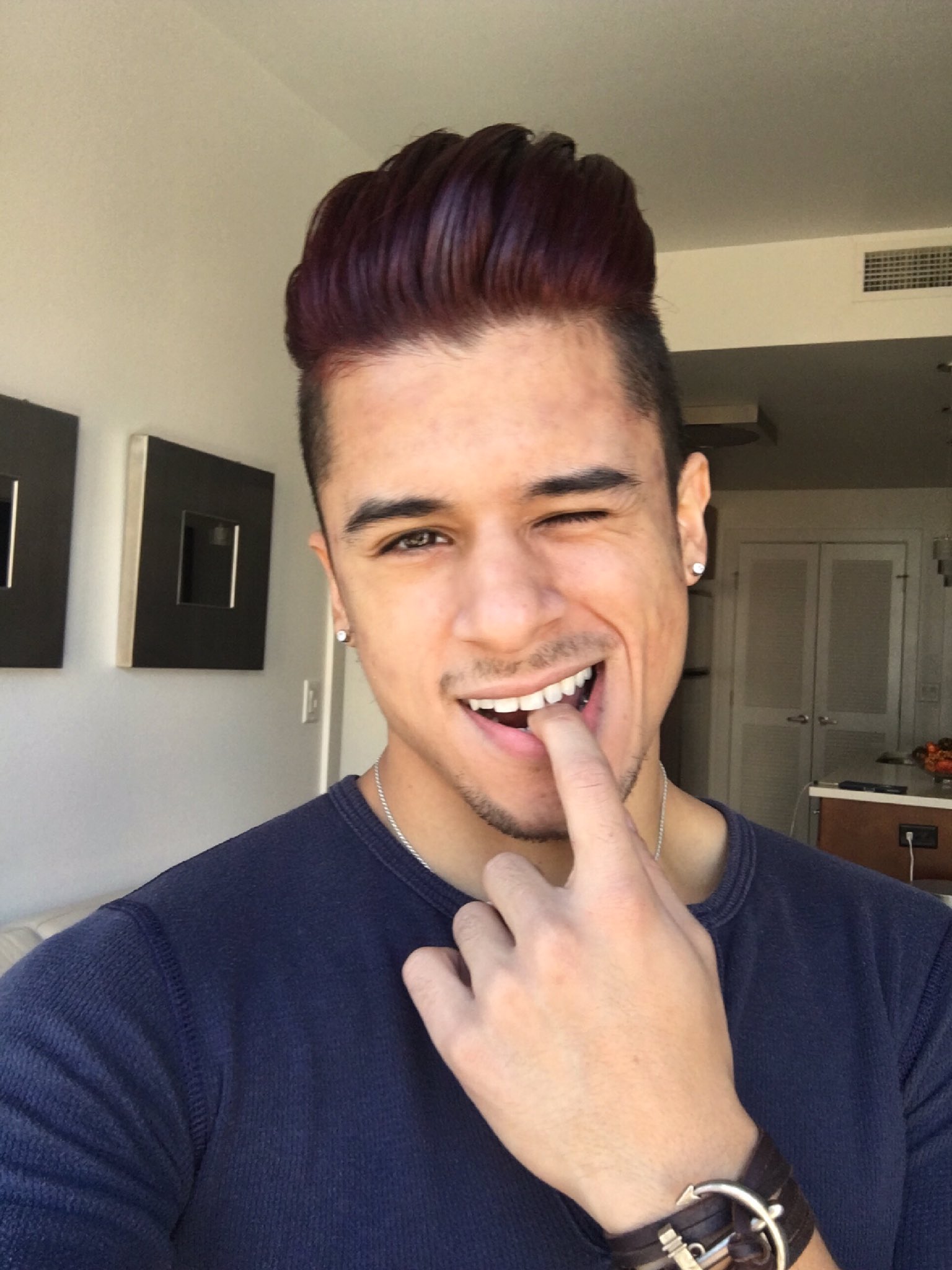 Armond Rizzo on Twitter: "Happy humpday sexy boys and girls