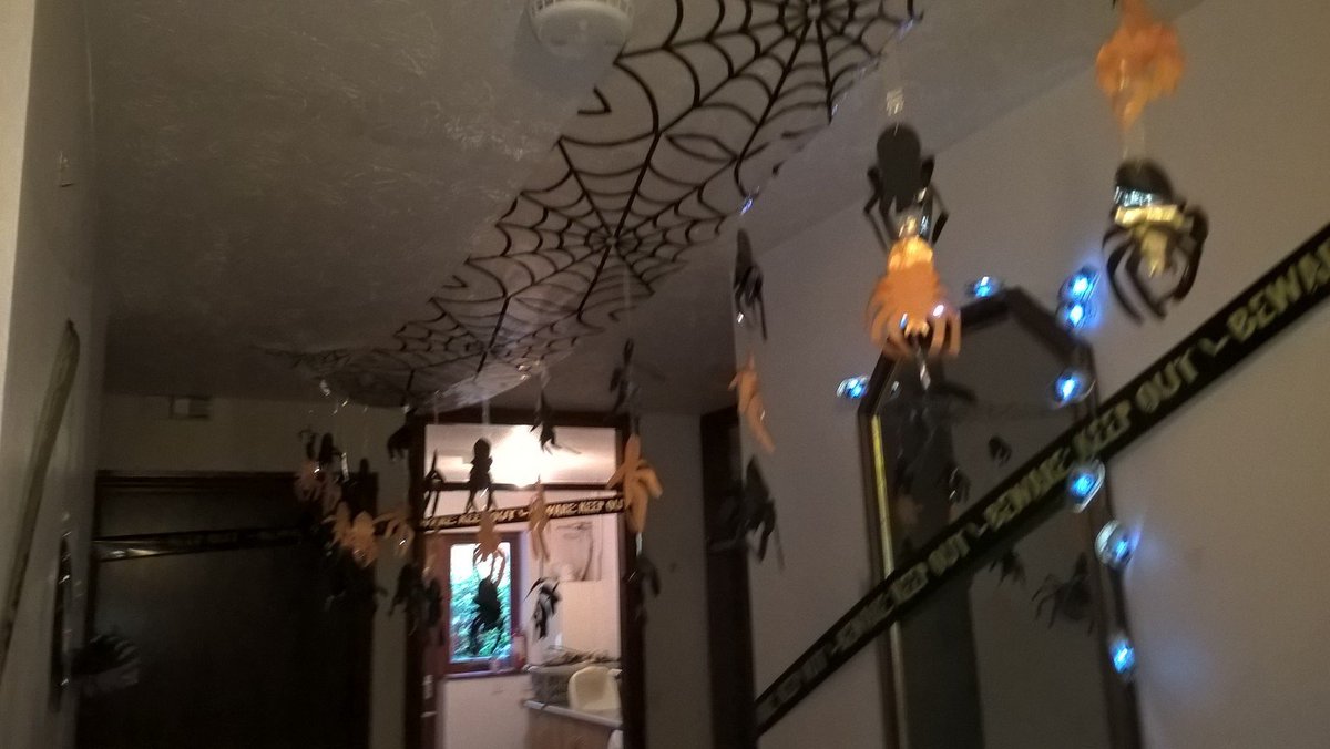 voyage_nw's tweet photo. Check out our Halloween decorations in a service in Flintshire. #halloween #flintshire https://t.co/bGSZ5FDlvP
