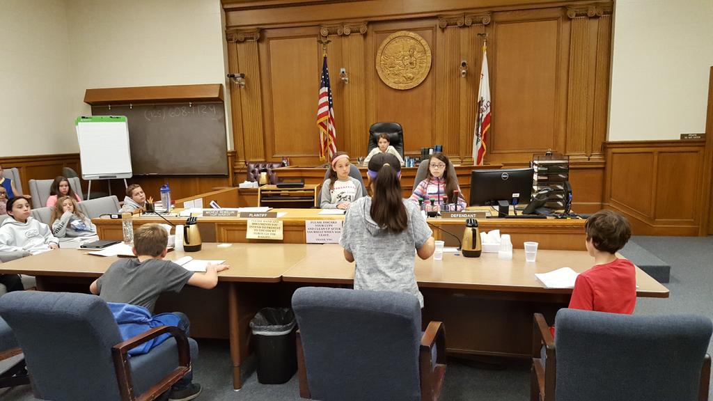 Mock trial at the Martinez Courthouse. Super fun! @MrsRocheJSE <a href="/jseroadrunners/">John Swett Elementary</a> @CJMUSD <a href="/MartinezUnified/">Martinez U.S.D.</a>