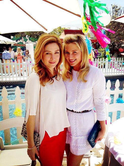 nohero_'s tweet photo. They are my sunshine☀️❤️
#JessicaCapshaw #SashaAlexander https://t.co/8ggF2uanHo