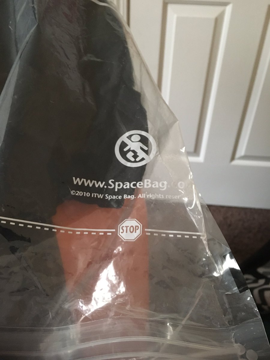 number1crone's tweet photo. yo who da f is putting their babies in a spacebag?!? https://t.co/AjU9CNgDhk