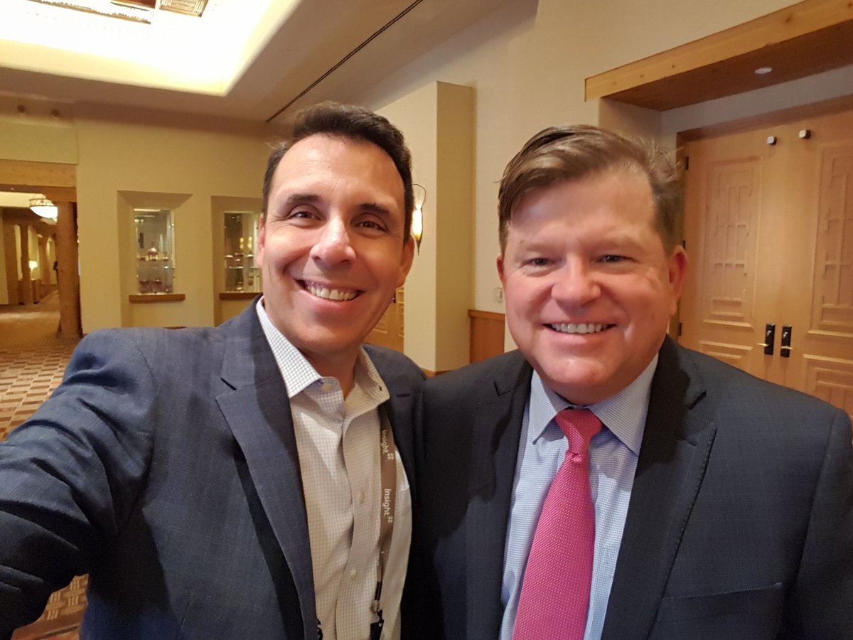TheRomanForum's tweet image. Bob Kane @InsightEnt and Carlos Roman @8x8 catching up at #Synergy17. Always an awesome event!