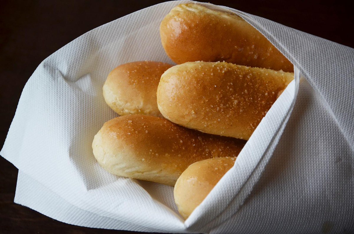 olivegarden's tweet photo. @meaghaaann We're always #TeamBreadsticks. See you soon? ๐ https://t.co/XaUhE4R174