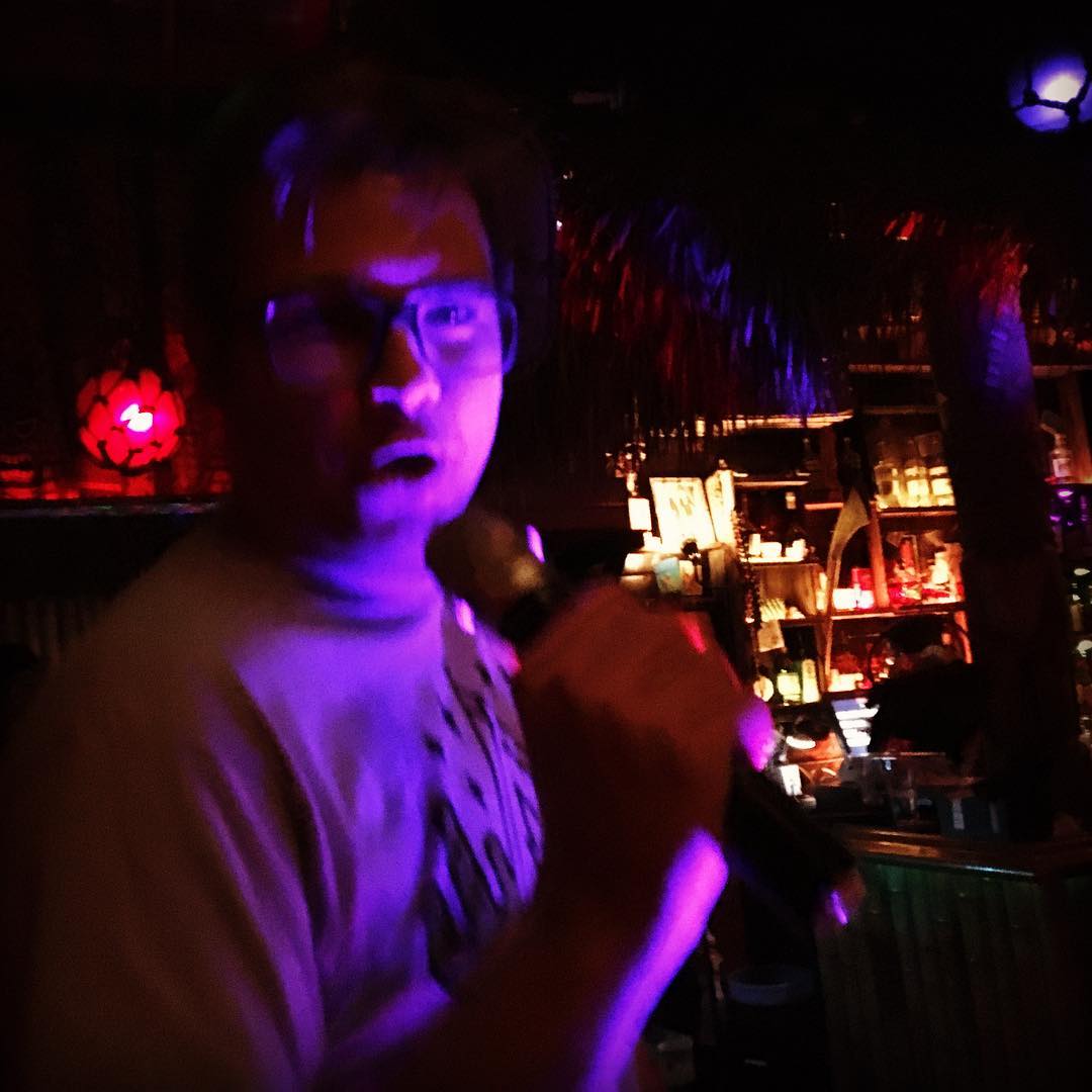 Mull over your song selections during our #HappyHour from 5-8pm, it's Karaoke night at #TikiNo! 🎤 IG:@ladiefantastic