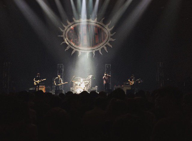 It felt so good to play to so many new people tonight! Thank you Nottingham!! (📸 @arcticzliam on IG)