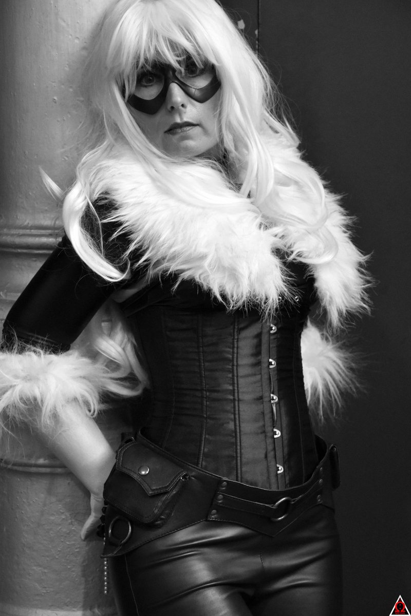 OMEGA_Asso's tweet photo. Album #photography #cosplay @ComicCon_Paris 23/10/2016 by @LoganOmega  pour @OMEGA_Asso: https://t.co/EBJKEQHgvs https://t.co/0fmQs8Htef