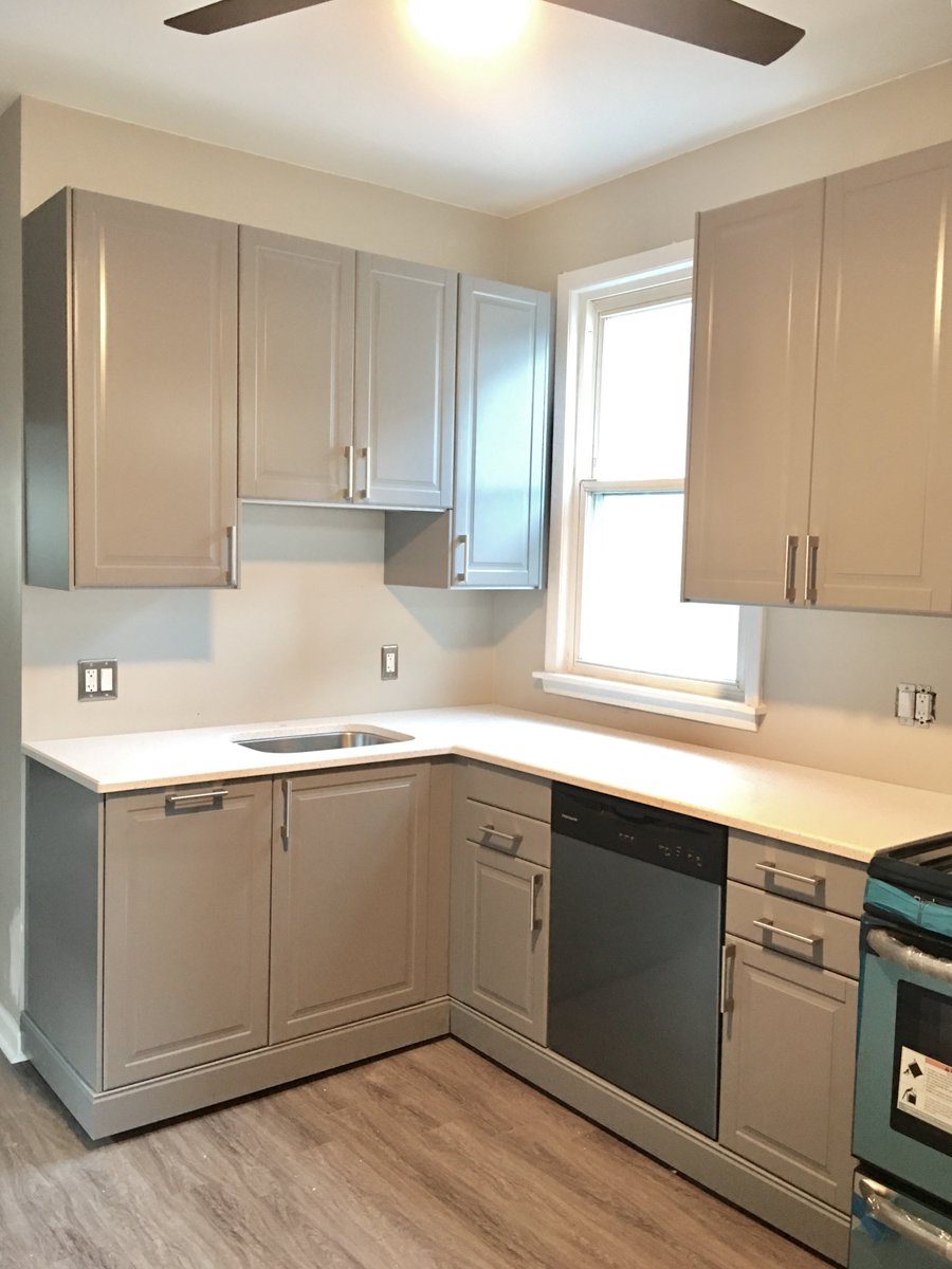LakeviewRealty tweet picture