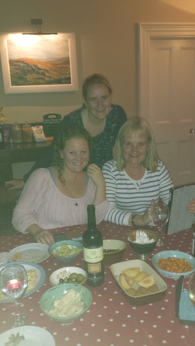 slade_farmshop's tweet image. Twitter lesson @ bulleighbmanor @SuusVonk @EnglishSpiral